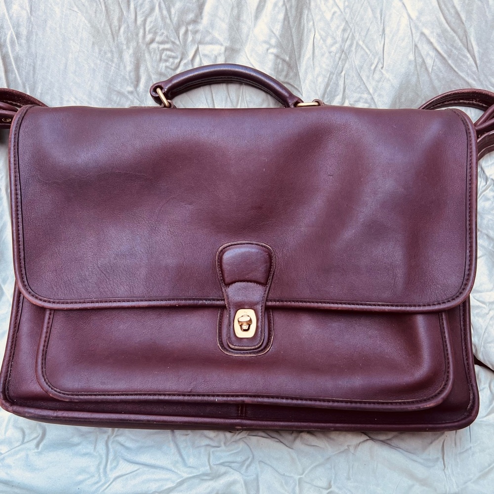 Rare burgundy metropolitan coach briefcase 5180